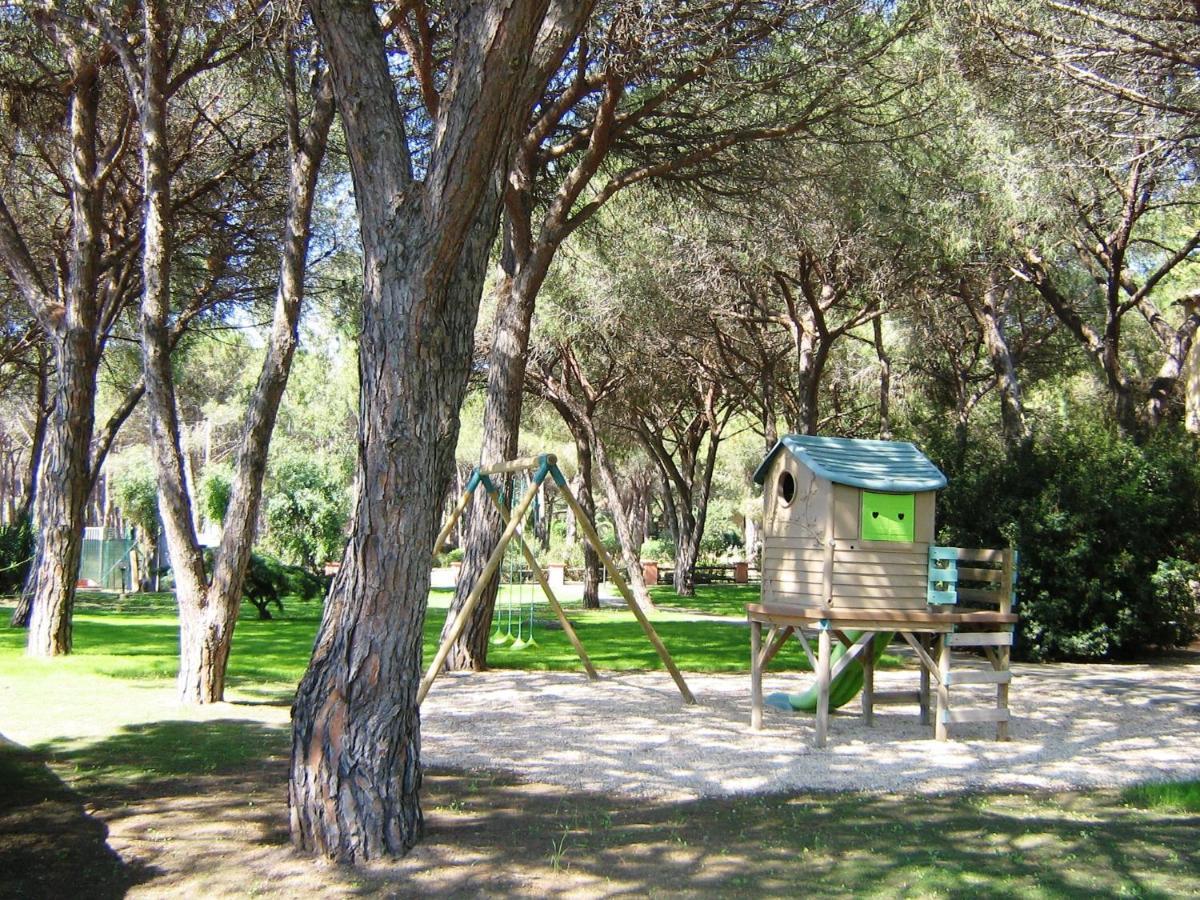 Baia Delle Palme Beach Santa Margherita di Pula Eksteriør billede