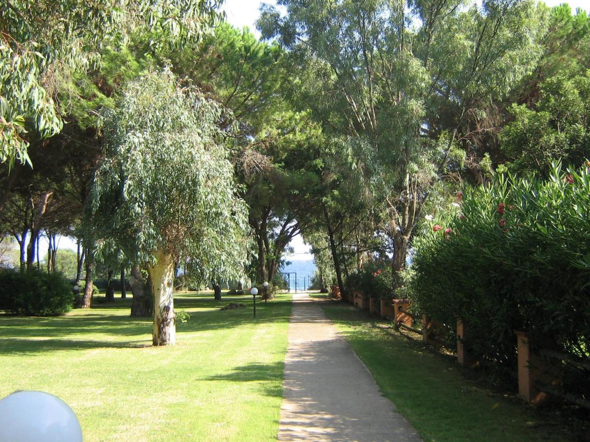 Baia Delle Palme Beach Santa Margherita di Pula Eksteriør billede