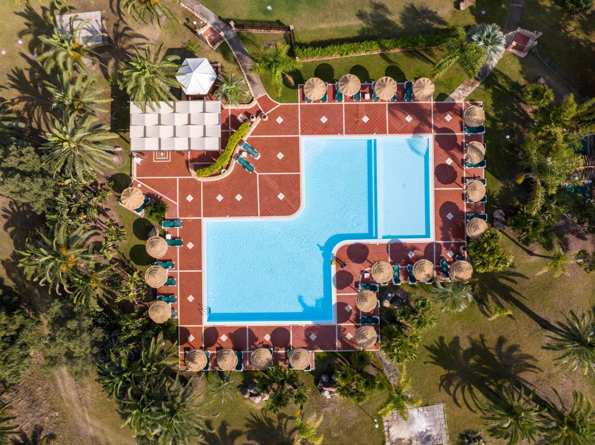 Baia Delle Palme Beach Santa Margherita di Pula Eksteriør billede